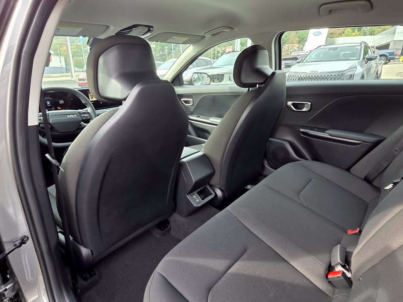 New 2026 Kia K4 FWD image 17