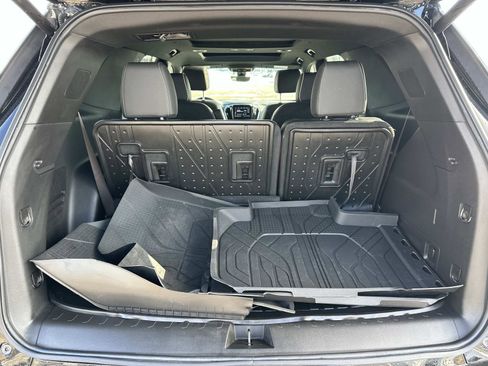 Certified 2023 Chevrolet Traverse Premier w/ Redline Edition image 9