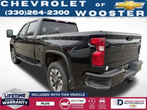 Used 2024 Chevrolet Silverado 2500 Custom w/ Custom Value Package image 3