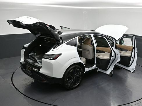 New 2026 Nissan Murano Platinum w/ Technology Package AWD/4WD image 32