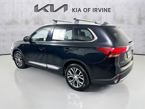 Used 2016 Mitsubishi Outlander GT image 5
