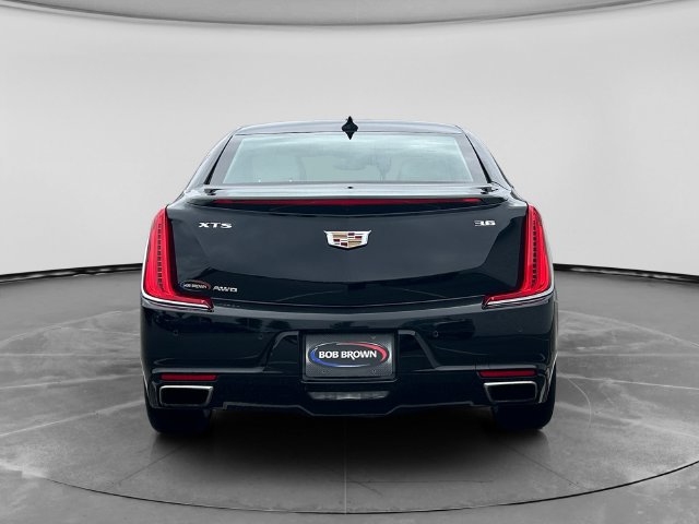 Used 2018 Cadillac XTS Premium Luxury AWD/4WD image 4