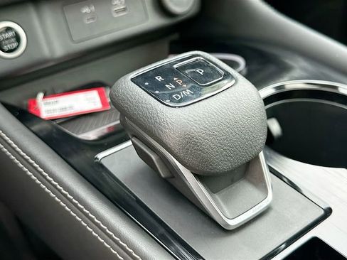 Certified 2023 Nissan Rogue Platinum w/ Platinum Premium Package image 17