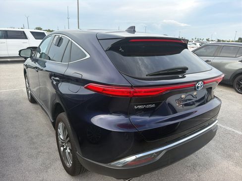 Used 2024 Toyota Venza Limited AWD/4WD image 4