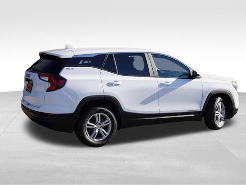 Certified 2023 GMC Terrain SLE FWD image 4
