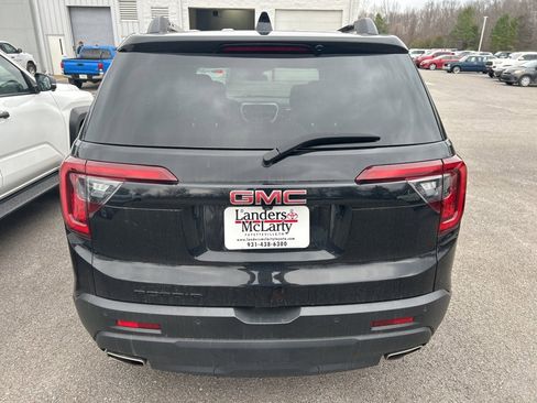 Used 2023 GMC Acadia SLE w/ Driver Convenience Package image 5