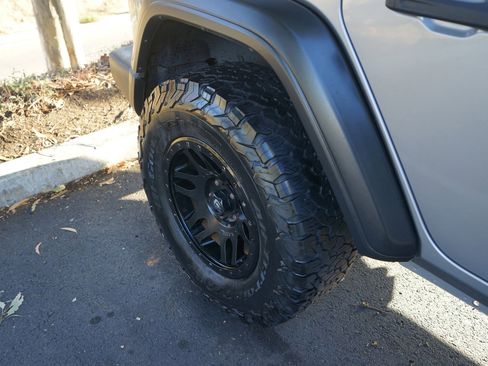 Used 2019 Jeep Wrangler Unlimited Sport S AWD/4WD image 12