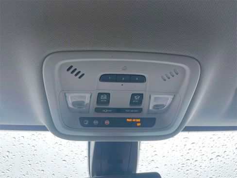 Used 2019 Chevrolet Traverse LT w/ LT Premium Package image 33