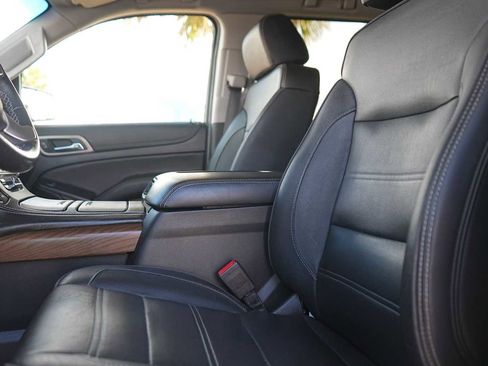 Used 2019 GMC Yukon XL Denali image 11