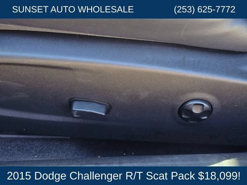 Used 2015 Dodge Challenger R/T Scat Pack w/ Leather Interior Group RWD image 33
