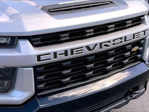 Used 2020 Chevrolet Silverado 2500 Custom w/ Custom Value Package image 29