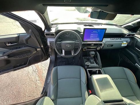 New 2025 Toyota Tacoma Trailhunter image 22