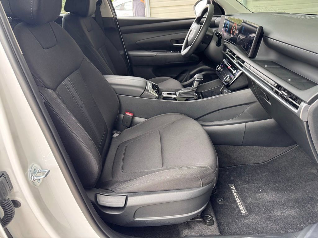 New 2026 Hyundai Tucson SEL Plus FWD image 16