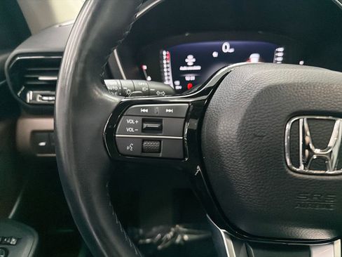 Used 2025 Honda Pilot Elite image 28