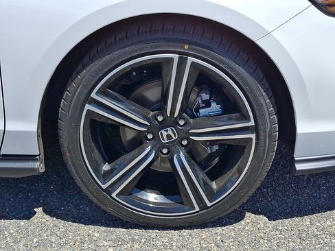 Certified 2025 Honda Accord Sport image 8