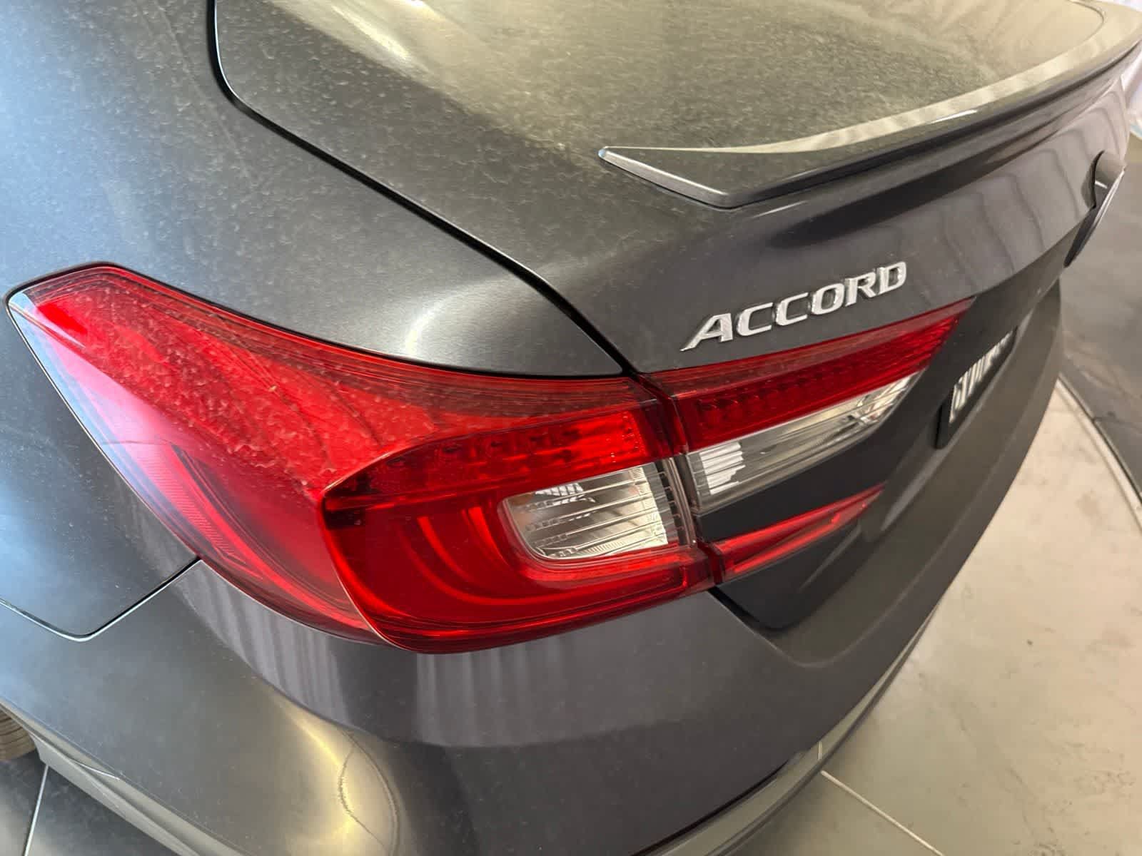 Used 2018 Honda Accord Sport image 11