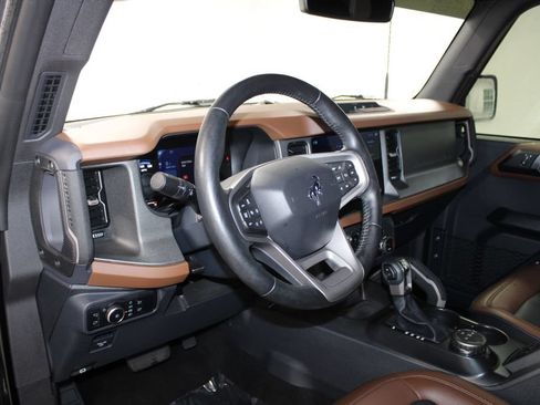 Used 2024 Ford Bronco Outer Banks AWD/4WD image 23