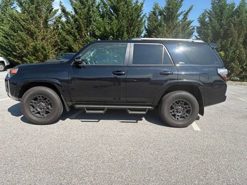 Certified 2024 Toyota 4Runner SR5 Premium w/ Moonroof Package AWD/4WD image 4