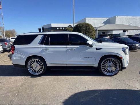 Used 2023 GMC Yukon Denali w/ Max Trailering Package image 2