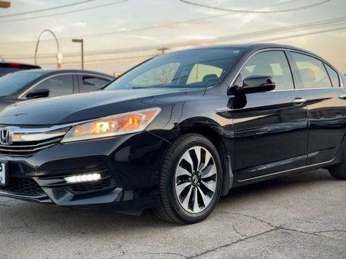 Used 2017 Honda Accord EX-L image 5