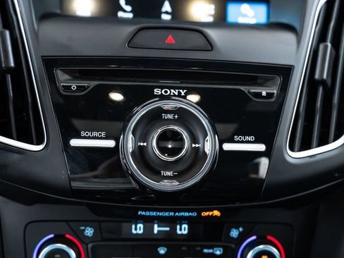 Used 2016 Ford Focus RS image 35