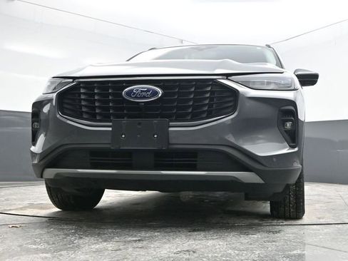 Used 2024 Ford Escape Platinum image 30