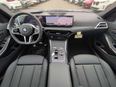 Used 2026 BMW 330i xDrive Sedan w/ M Sport Package AWD/4WD image 16