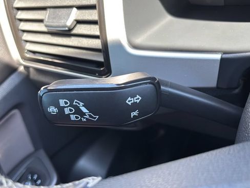 Used 2022 Volkswagen Atlas Cross Sport SEL AWD/4WD image 19