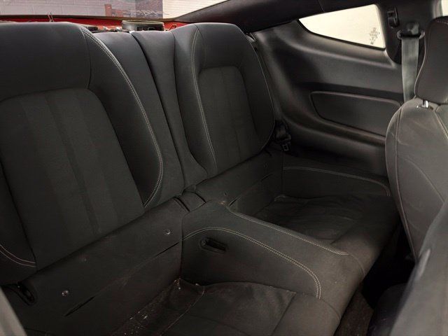 Used 2018 Ford Mustang Coupe w/ Equipment Group 101A RWD image 30