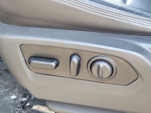 Used 2019 Chevrolet Silverado 1500 High Country w/ Technology Package image 18