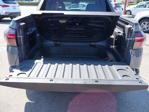 Used 2025 Hyundai Santa Cruz SEL FWD image 13