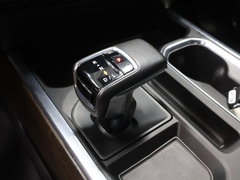 Used 2022 Chevrolet Silverado 1500 High Country w/ High Country Premium Package image 34