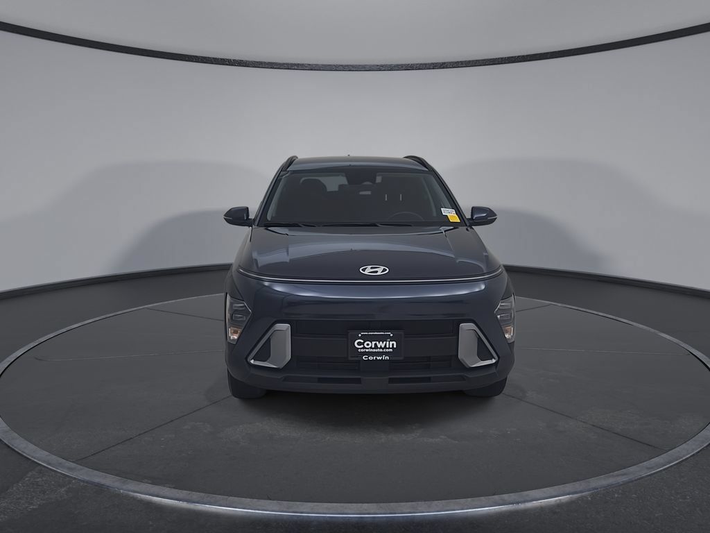 Used 2025 Hyundai Kona SEL AWD/4WD image 4