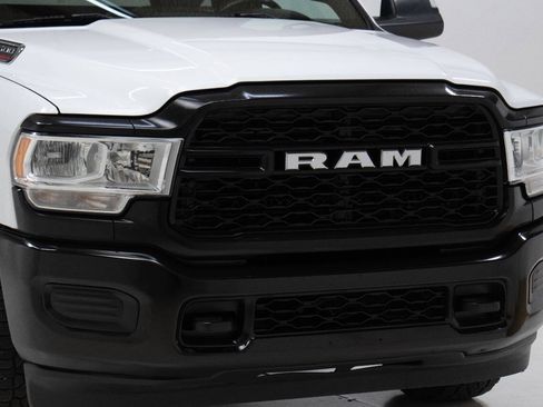 Used 2022 RAM 2500 Tradesman RWD image 9