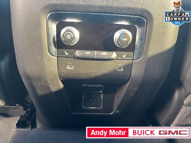 Used 2024 GMC Yukon SLT w/ SLT Premium Package AWD/4WD image 45