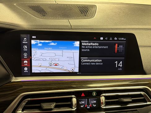 Used 2019 BMW X5 xDrive40i w/ Convenience Package AWD/4WD image 17