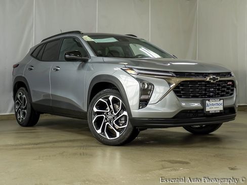 New 2026 Chevrolet Trax RS w/ Driver Confidence Package image 2