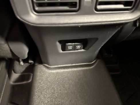 Used 2019 Toyota RAV4 XLE Premium w/ Cold Weather Package FWD image 27