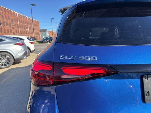 New 2026 Mercedes-Benz GLC 300 4MATIC image 7