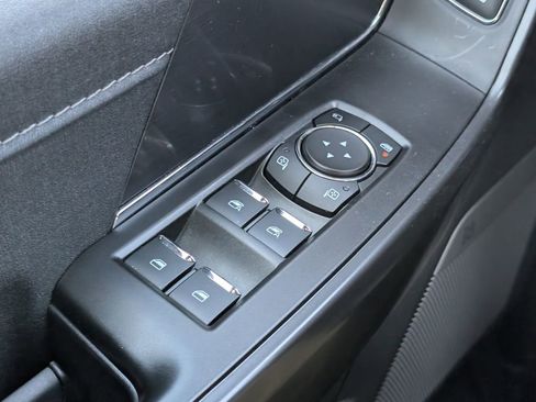 Used 2025 Ford F150 Lariat w/ Equipment Group 501A Mid image 10