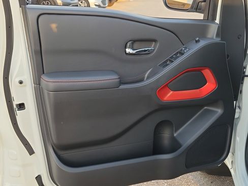 Used 2024 Nissan Frontier Pro-X w/ Technology Package image 22