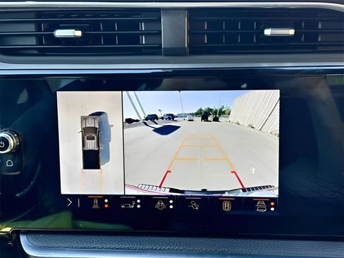 Used 2024 GMC Sierra 2500 Denali w/ Technology Package image 19