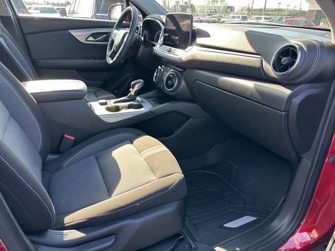 Certified 2024 Chevrolet Blazer LT w/ Convenience Package image 27