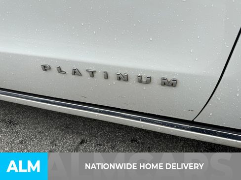 Certified 2022 Ford Expedition Platinum image 4