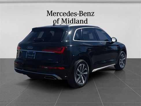 Used 2024 Audi Q5 2.0T Premium w/ Convenience Package image 7