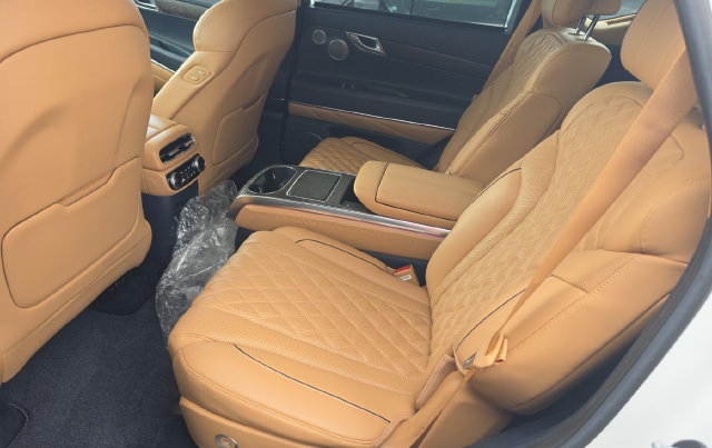Used 2022 Genesis GV80 3.5T Prestige Signature AWD/4WD image 9