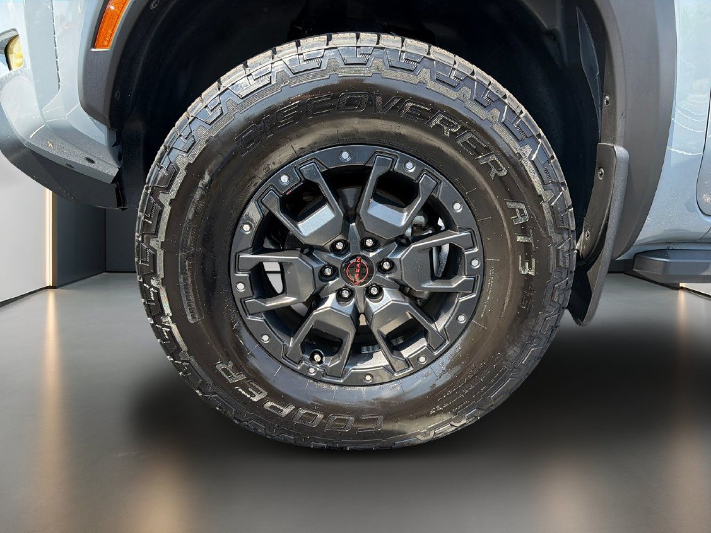 Used 2023 Nissan Frontier PRO-4X w/ Pro-4X Premium Package AWD/4WD image 10