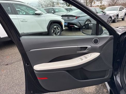 Certified 2023 Hyundai Sonata SEL w/ Convenience Package image 35
