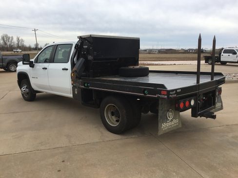 Used 2021 Chevrolet Silverado 3500 W/T w/ WT Fleet Convenience Package image 3