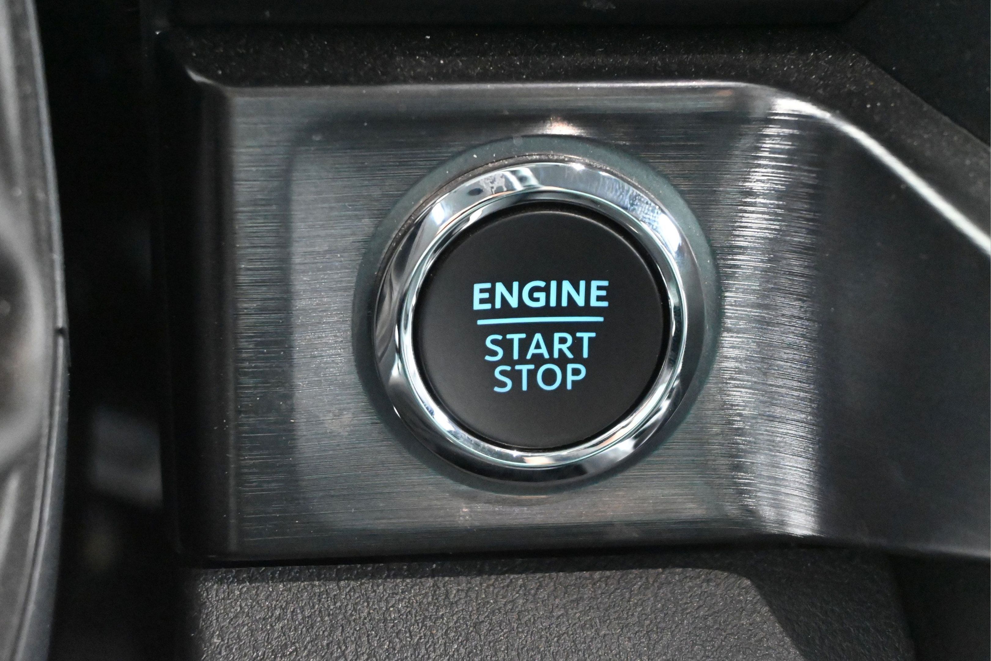 Used 2025 Ford F250 Lariat w/ Lariat Ultimate Package AWD/4WD image 20